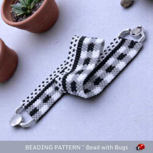 BLACK GINGHAM: A Peyote Stitch Beaded Bracelet Pattern by Bead with Bugs