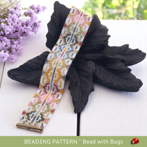 IN LIVING COLOUR: A Peyote Stitch Beaded Bracelet Pattern by Bead with Bugs