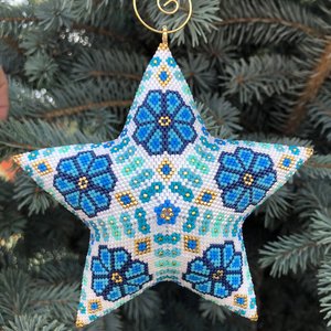 FORGET-ME-NOT: 3D Beaded Peyote Star Pattern by Bead with Bugs