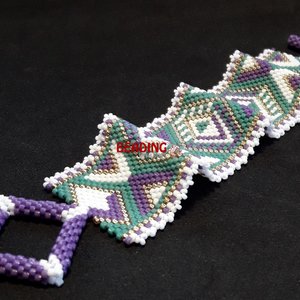 GRAPE VINES: A Peyote Stitch Beaded Bracelet Pattern by Bead with Bugs