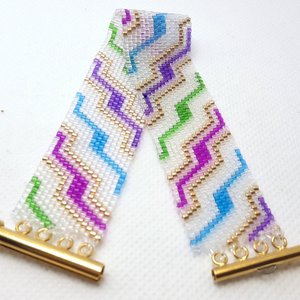HAPPY DANCE: A Peyote Stitch Beaded Bracelet Pattern by Bead with Bugs