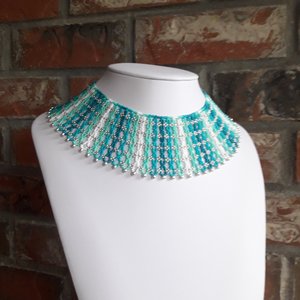 WATER FALL: Net Beaded Collar Necklace Pattern by Bead with Bugs