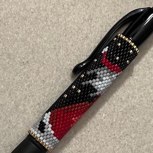 SANTA in the STARS: Peyote Stitch Beaded Pen Wrap by Bead with Bugs