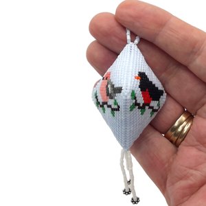 Sweet BACKYARD BIRDS 3D beaded Pod Pattern