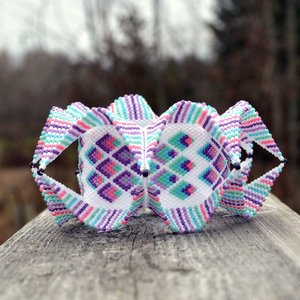 FEATHERS : Geometric 3D Peyote Stitch Beaded Bracelet Tutorial