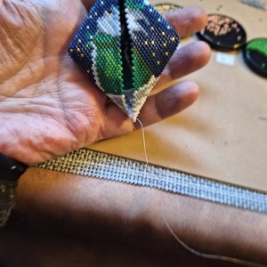 SANTA in the STARS: 3D Peyote Stitch Beaded Pod Pattern by Bead with Bugs