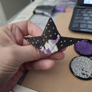 SANTA in the STARS: 3D Beaded Peyote Star Pattern by Bead with Bugs
