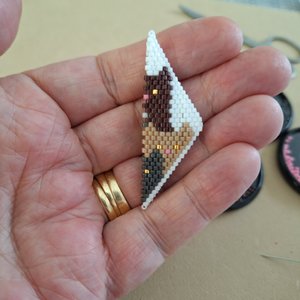 THE CATS: 3D Peyote Stitch Beaded Pod Pattern by Bead with Bugs