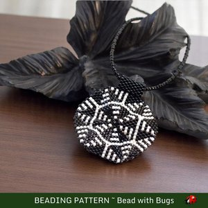 BLACK AND WHITE:  3D Peyote Stitch Pendant Pattern by Bead with Bugs