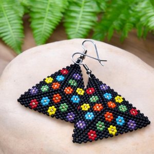 FLOWER POWER:  3D Peyote Stitch Beading Pattern by Bead with Bugs