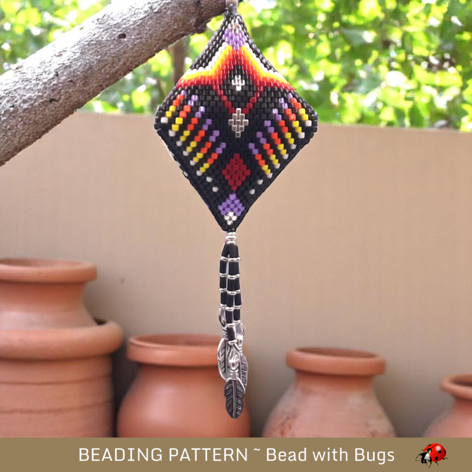 RAVEN SONG: 3D Peyote Stitch Beaded Pod Pattern by Bead with Bugs