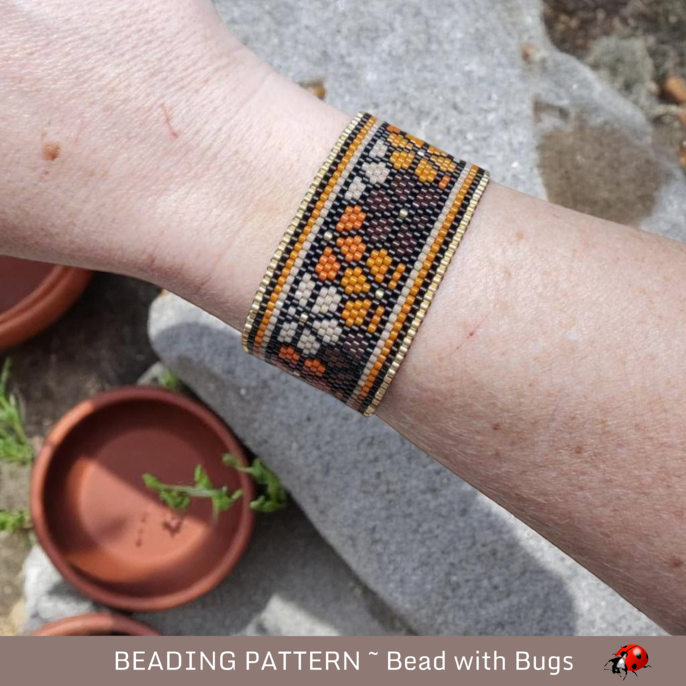 AUTUMNAL VIBRATION: A Peyote Stitch Beaded Bracelet Pattern by Bead with Bugs