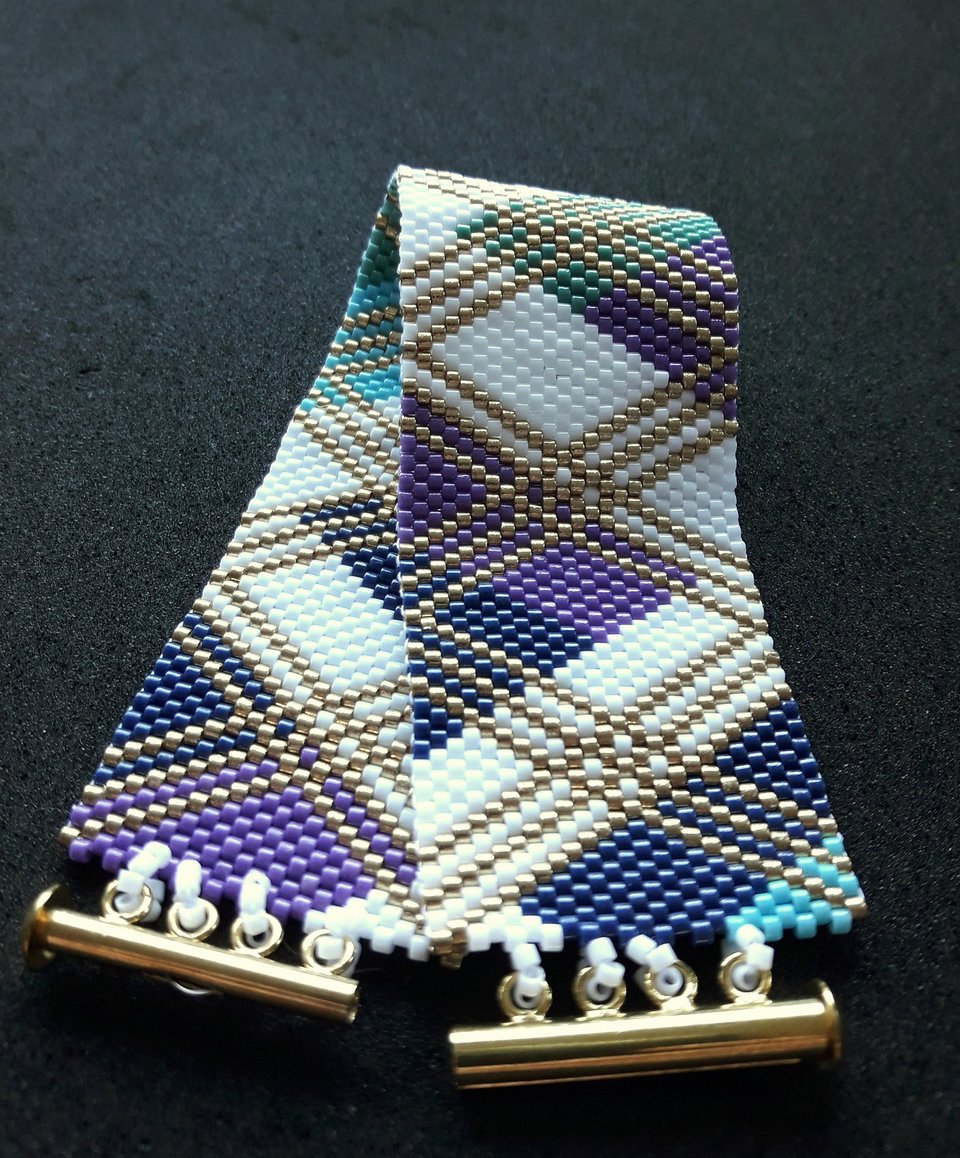 HERE I GO AGAIN:  A Peyote Stitch Beaded Bracelet Pattern by Bead with Bugs