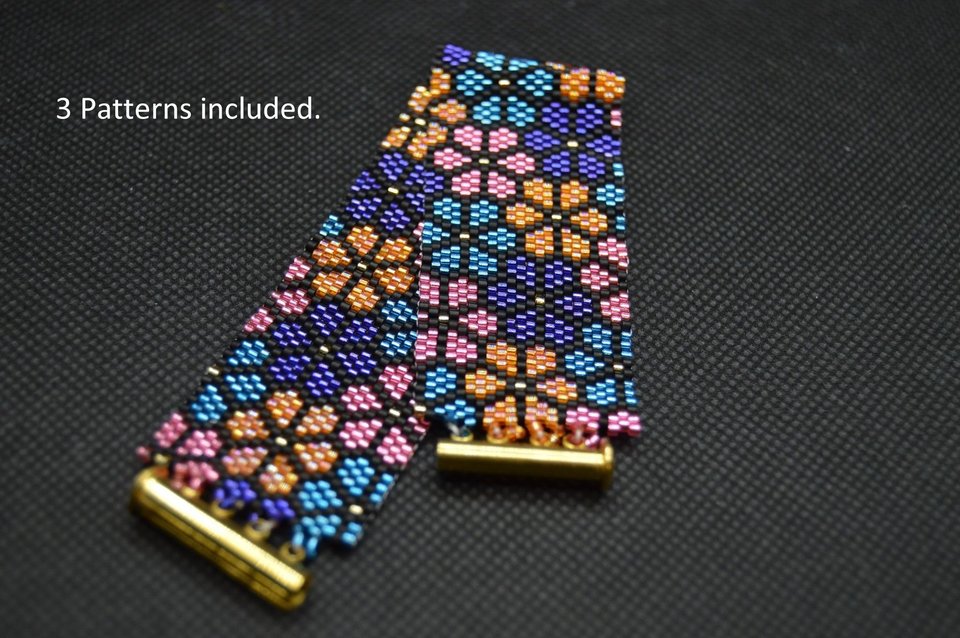 STAINED GLASS FLOWERS: A Peyote Stitch Beaded Bracelet Pattern by Bead with Bugs
