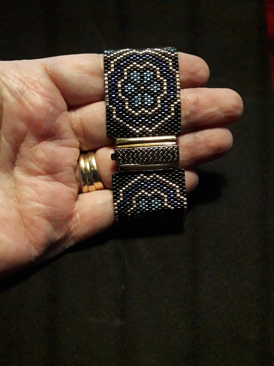 STAINED GLASS FLOWERS:  A Peyote Stitch Beaded Bracelet Pattern by Bead with Bugs