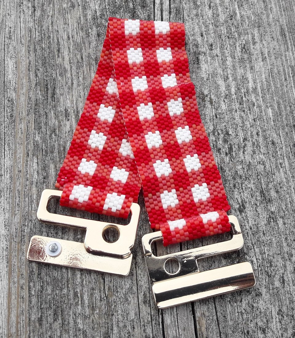 ROCKABILLY :  A Peyote Stitch Beaded Bracelet Pattern by Bead with Bugs