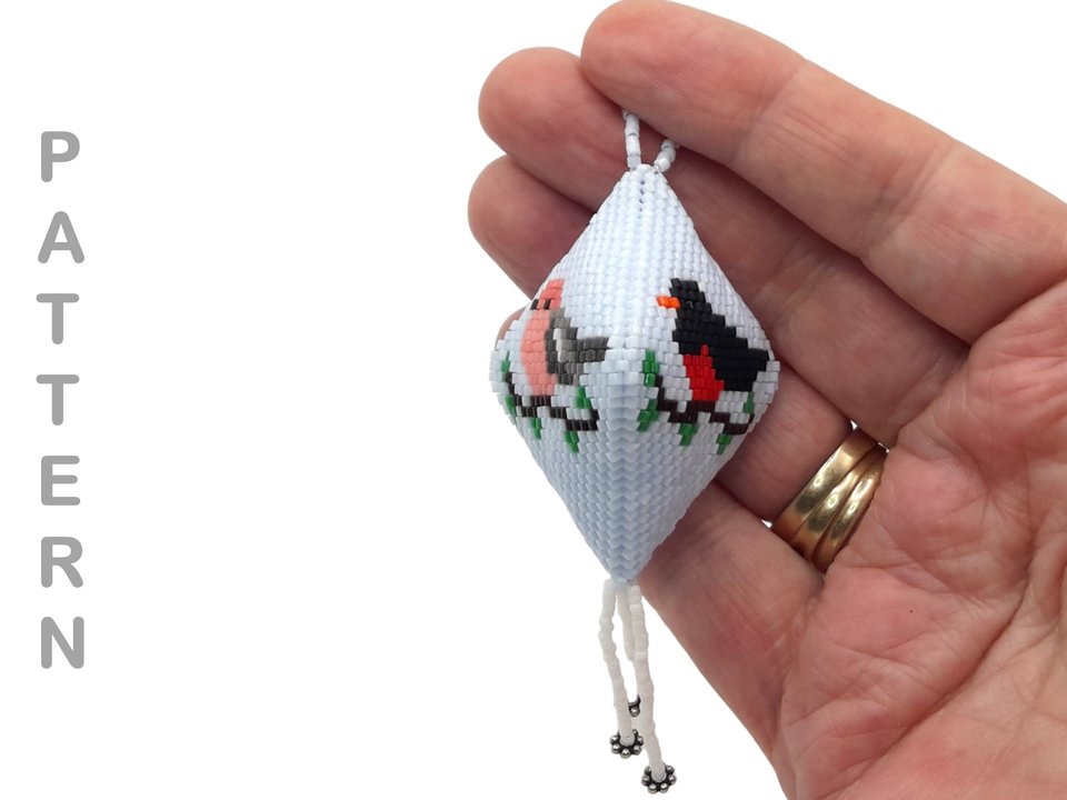 Sweet BACKYARD BIRDS 3D beaded Pod Pattern