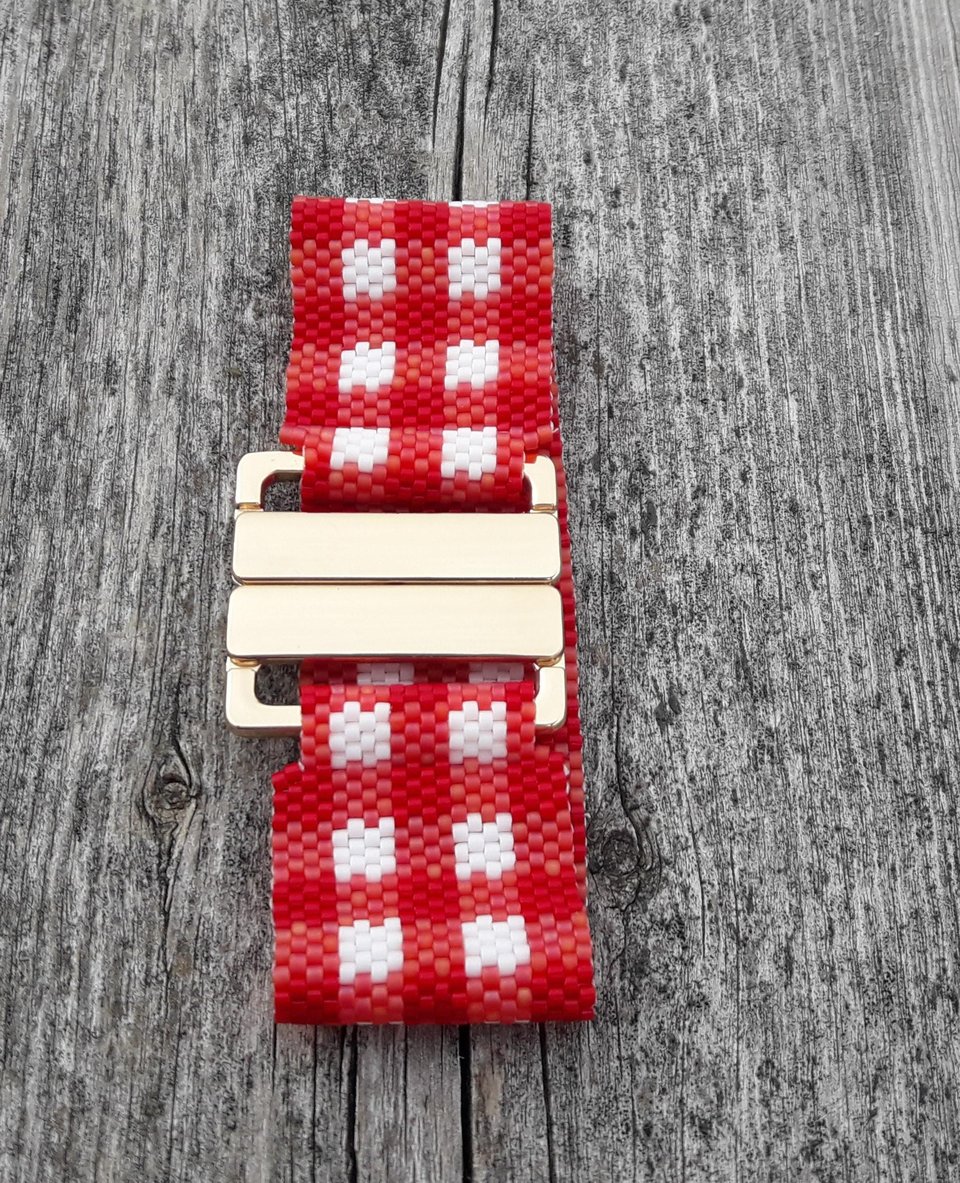 Peyote Stitch Beaded Bracelet Pattern by Bead with Bugs, Rockabilly, Retro Gingham deisgn in both red and blue, PDF