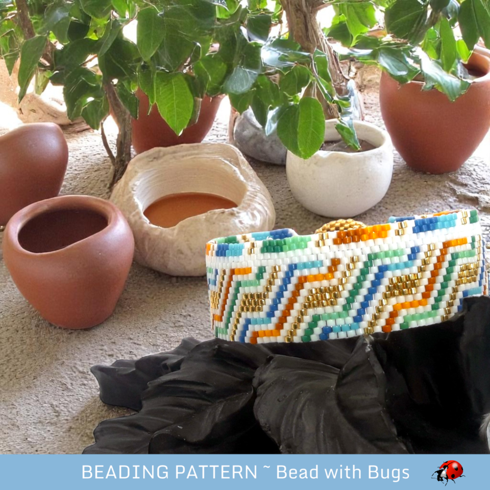 GOLDEN SUMMER: A Peyote Stitch Beaded Bracelet Pattern by Bead with Bugs