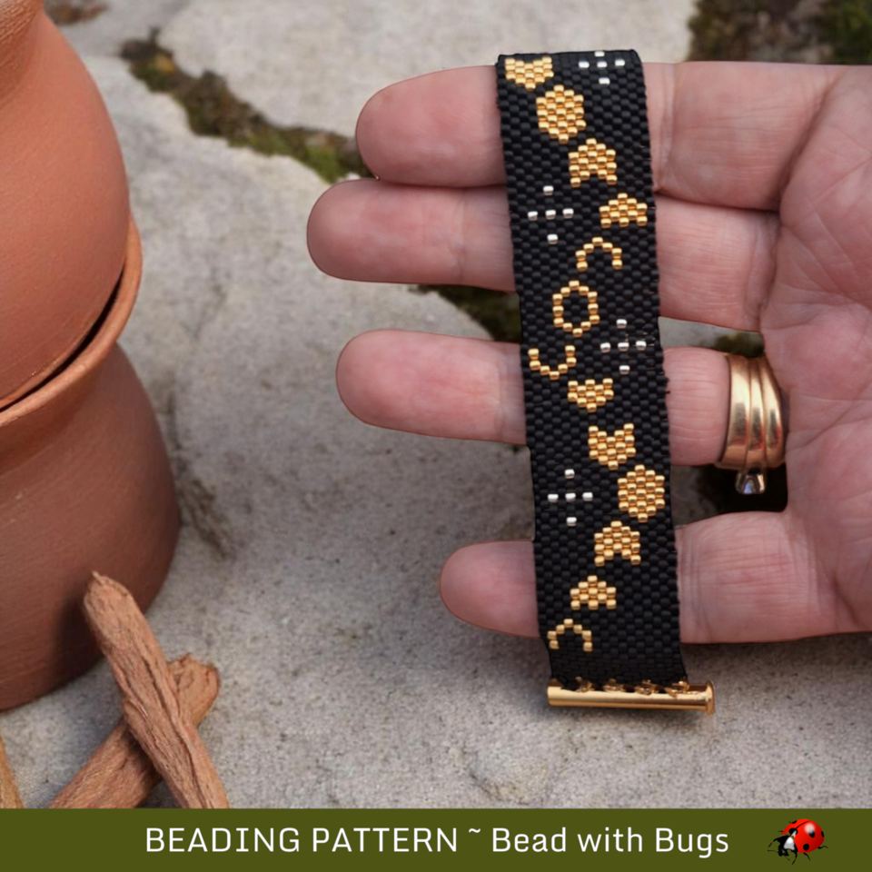 LUNAR PHASES: A Peyote Stitch Beaded Bracelet Pattern by Bead with Bugs