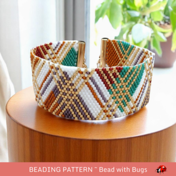 A SPICY PLAID: A Peyote Stitch Beaded Bracelet Pattern by Bead with Bugs