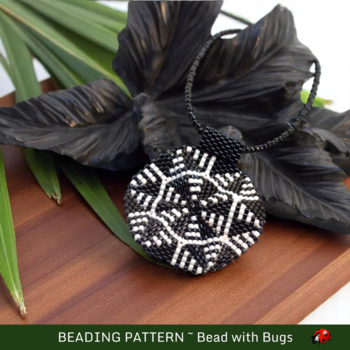 BLACK AND WHITE:  3D Peyote Stitch Pendant Pattern by Bead with Bugs