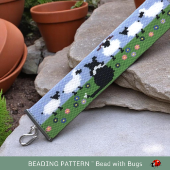 ON GUARD: A Peyote Stitch Beaded Bracelet Pattern by Bead with Bugs