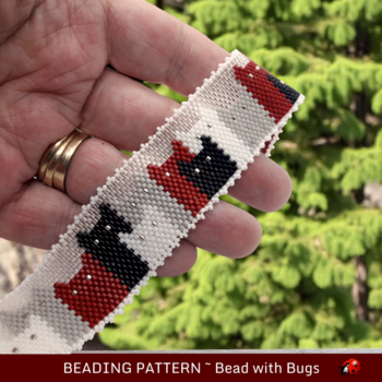 THE CATS:  A Peyote Stitch Beaded Bracelet Pattern by Bead with Bugs